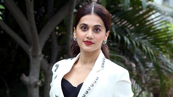 Taapsee pannu welcome PM Modi decision