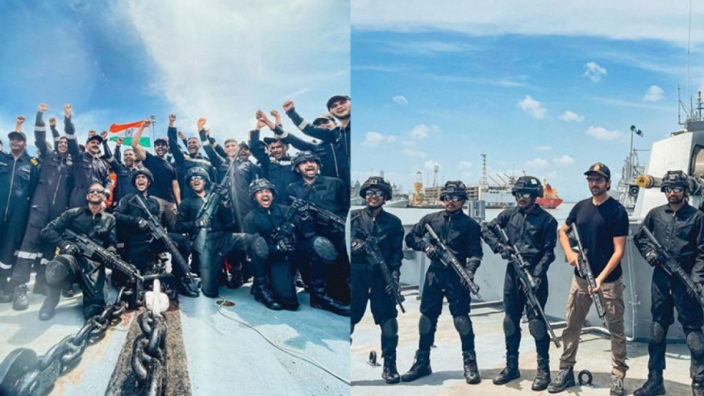 Kartik arya celebrate Independence with navy officers