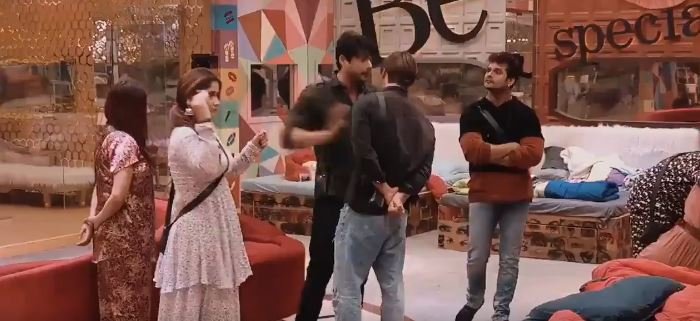Siddharth fight with Asim in BB house