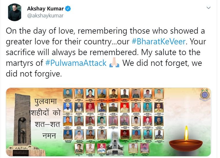 Akshay pay tribute to Pulwama martyrs