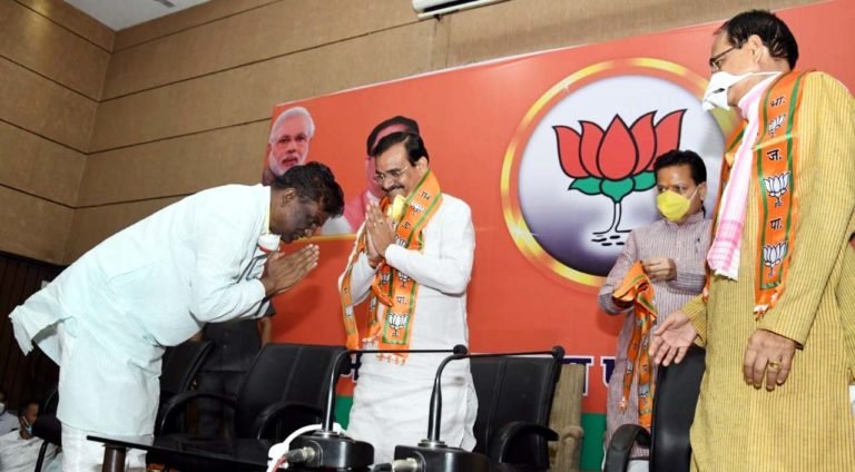 200 congress workers join BJP from MP sanchi